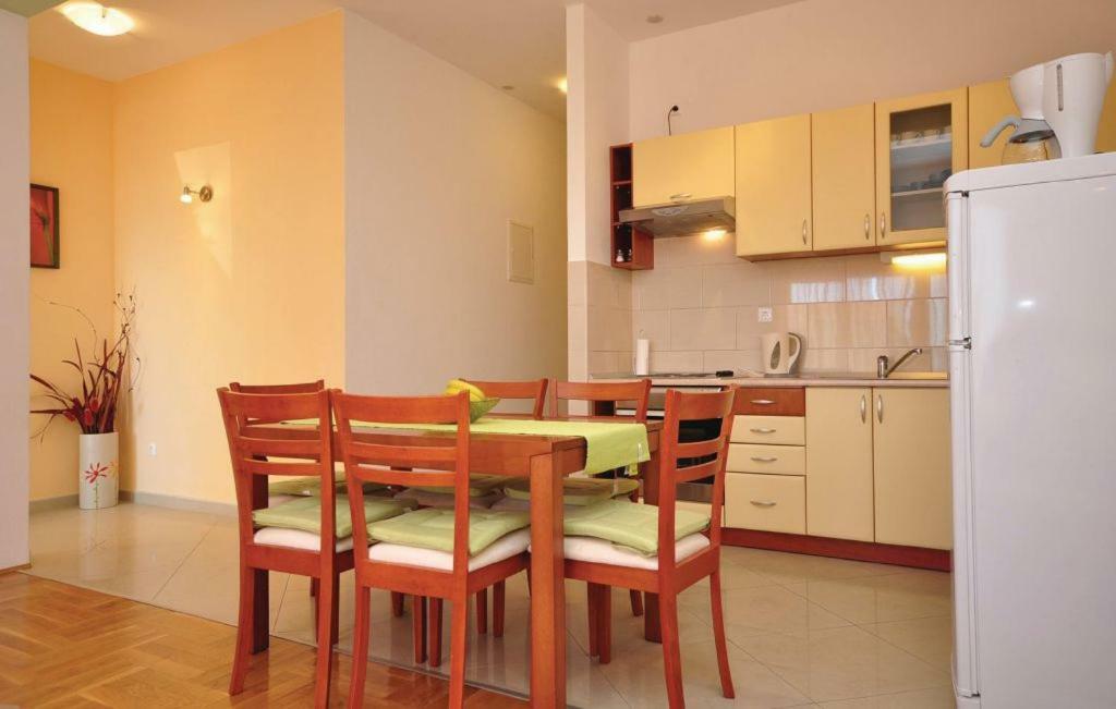 Apartment Orange Makarska Extérieur photo