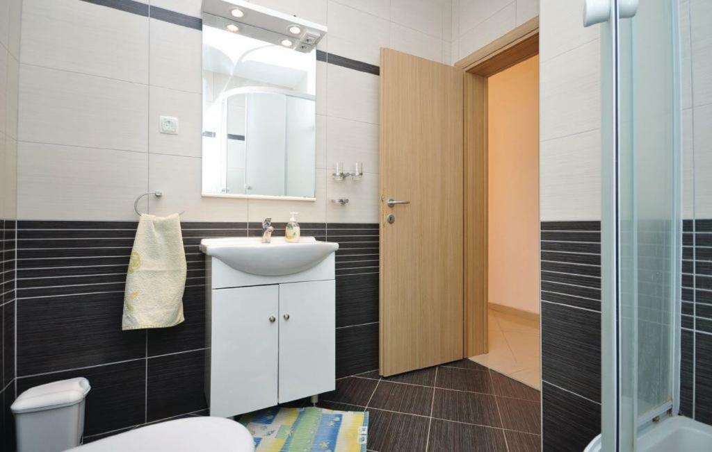 Apartment Orange Makarska Extérieur photo